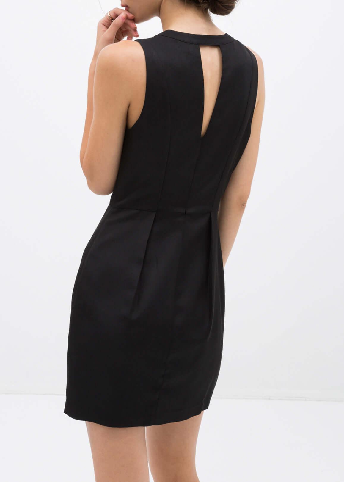 Women's Sleeveless Keyhole Dress In Black