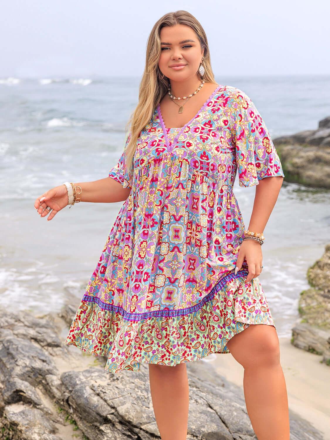 Plus Size Lace Detail Printed Half Sleeve Dress