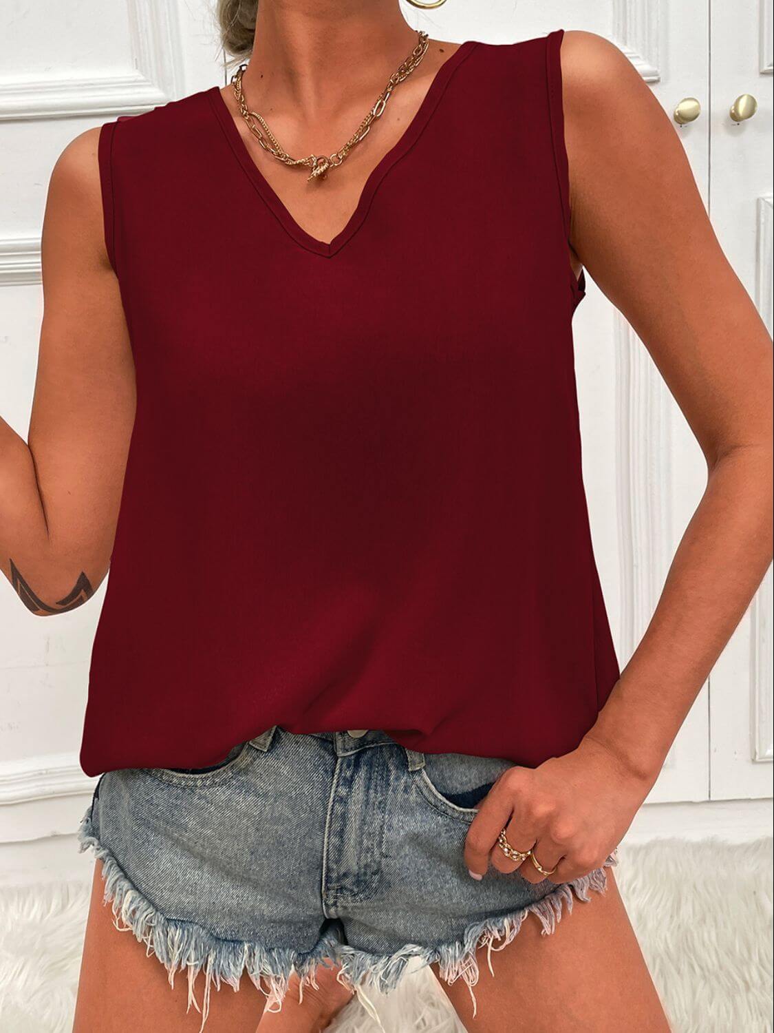 V-Neck Curved Hem Tunic Tank - Clothes For Her Online Store