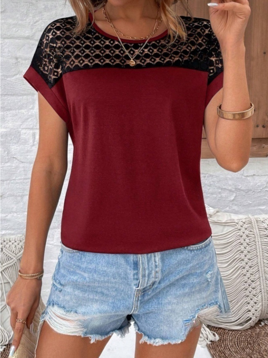 Contrast Lace Round Neck Short Sleeve Blouse