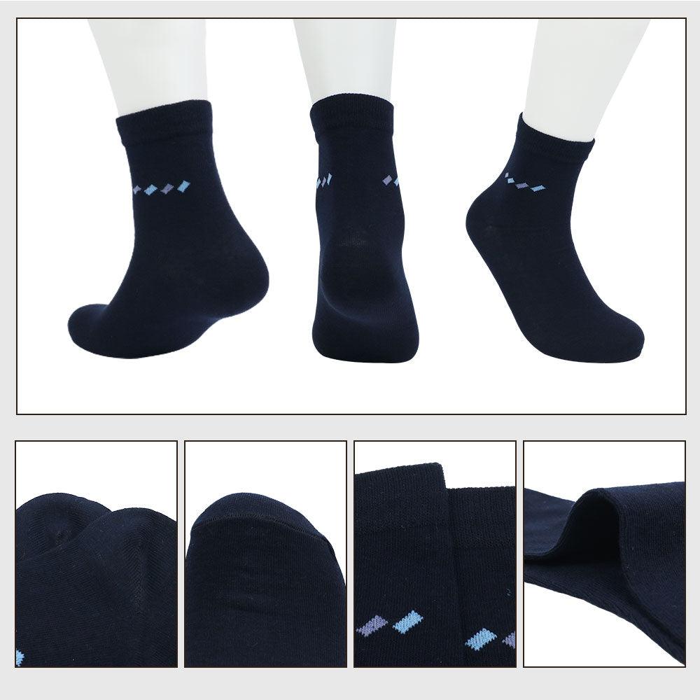 Socks are versatile and fashionable. Men's sports spring