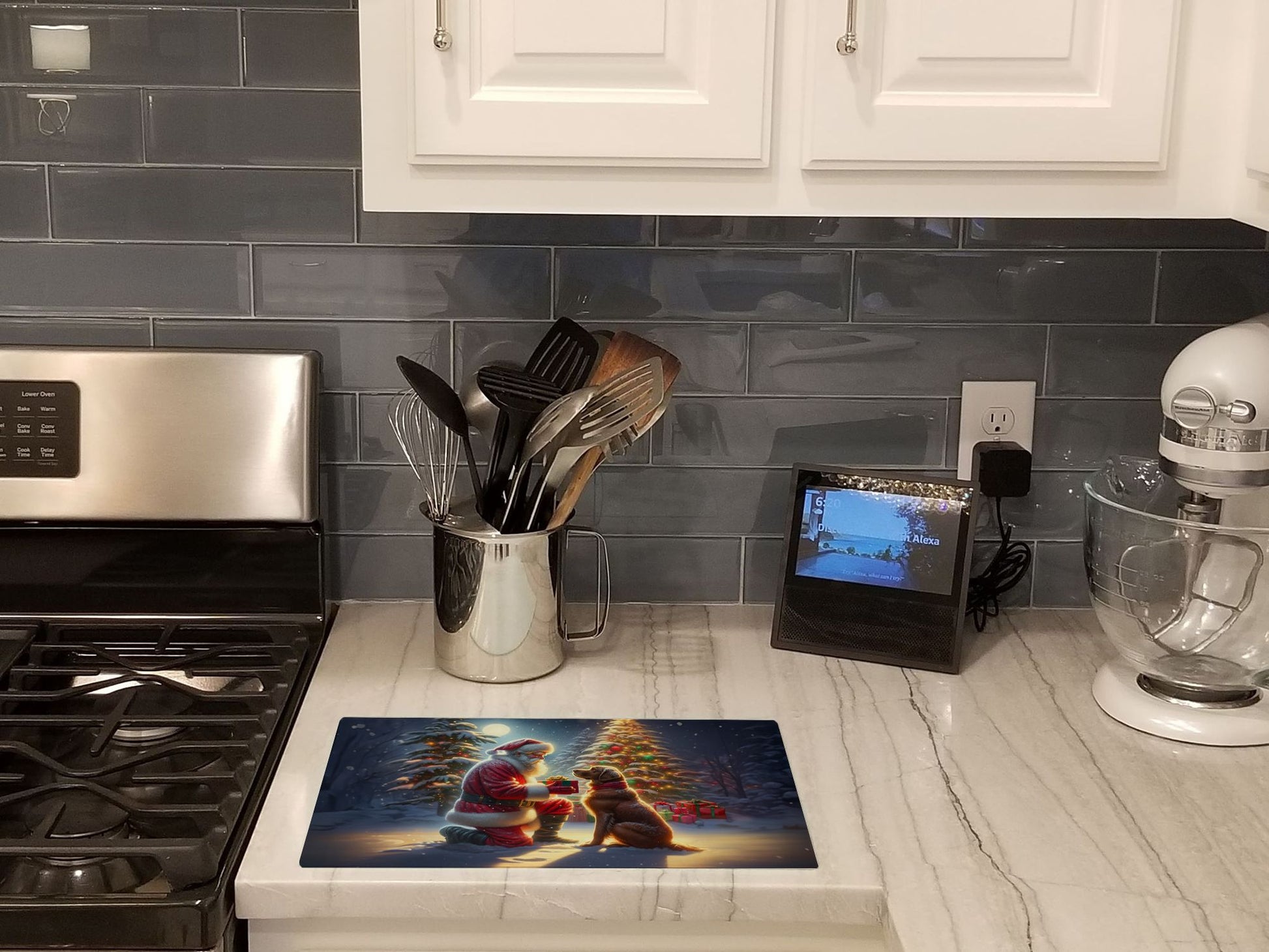 Chesapeake Bay Retriever and Santa Claus Glass Cutting Board Decorative Tempered Glass Kitchen Cutting and Serving Board Large Size Chopping Board