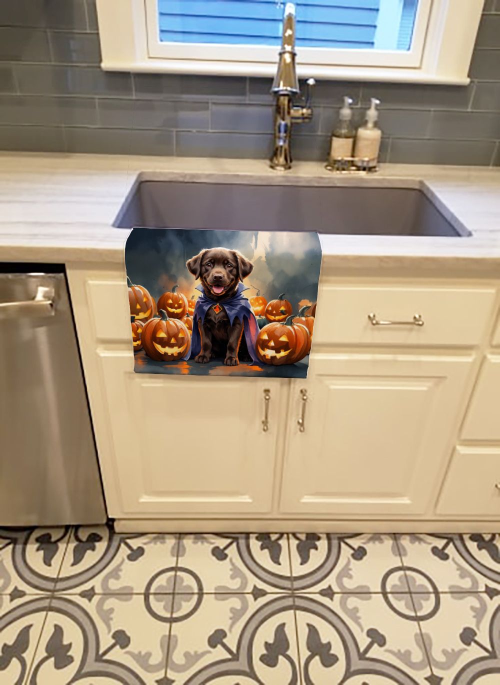 Chocolate Labrador Retriever Puppy Halloween Kitchen Towel Dish Cloths Guest Hand Towel Decorative Bathroom Towel for Face,Tea, Dishcloth, Kitchen and Bath