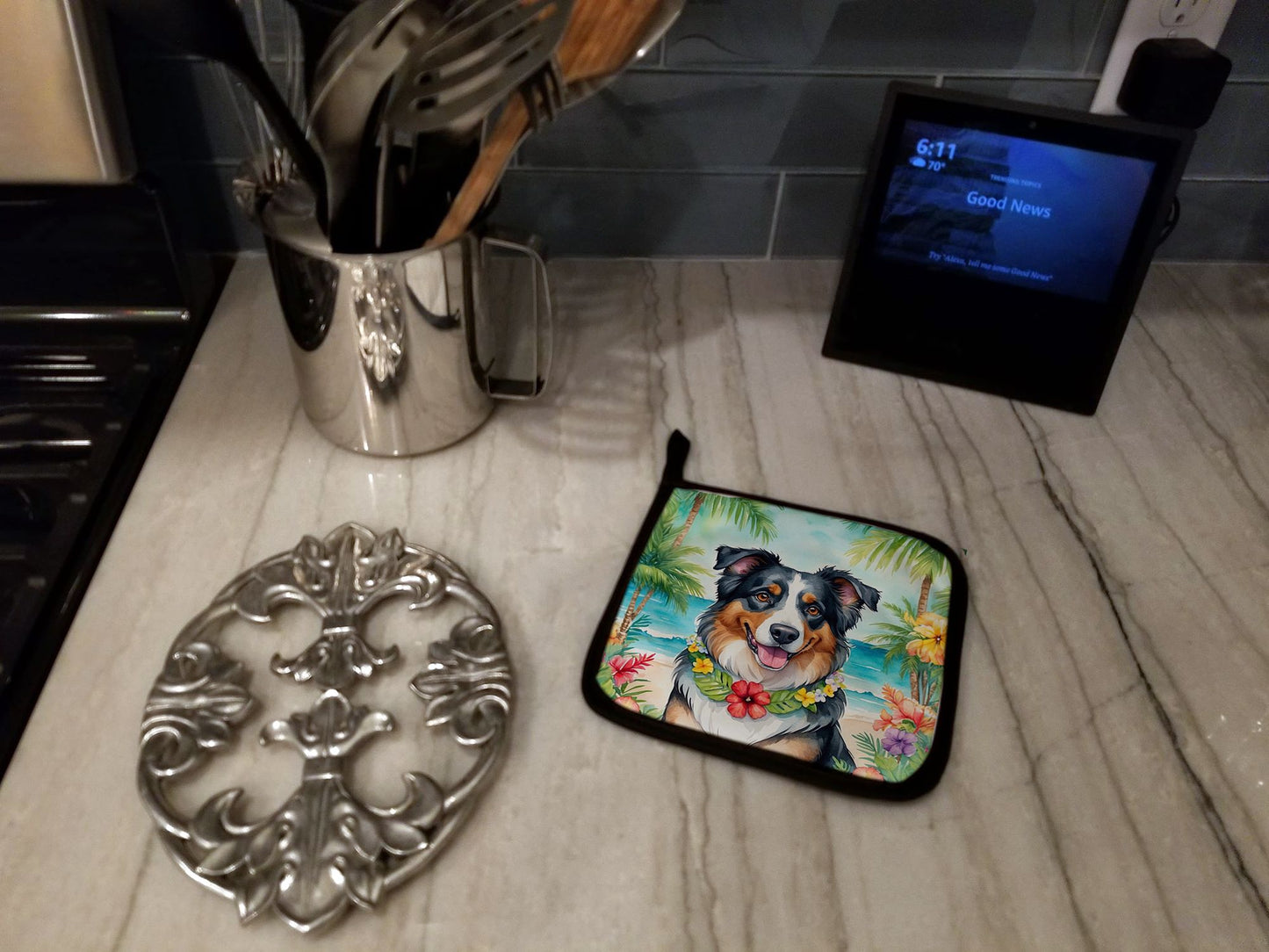 Australian Shepherd Luau Pair of Pot Holders Kitchen Heat Resistant Pot Holders Sets Oven Hot Pads for Cooking Baking BBQ, 7 1/2 x 7 1/2