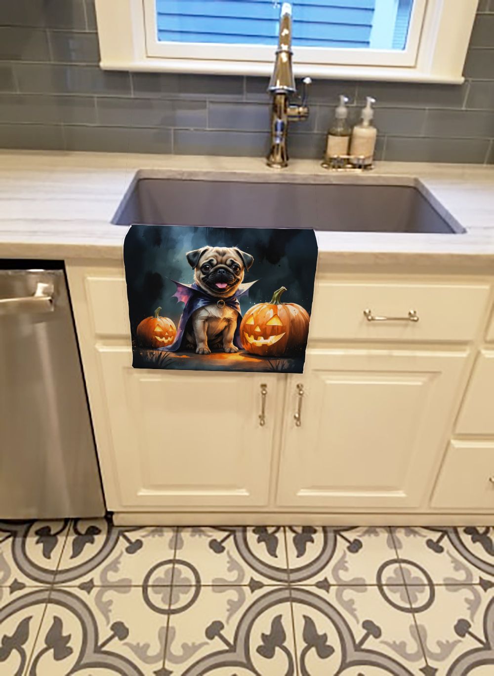 Pug Puppy Halloween Kitchen Towel Dish Cloths Guest Hand Towel Decorative Bathroom Towel for Face,Tea, Dishcloth, Kitchen and Bath