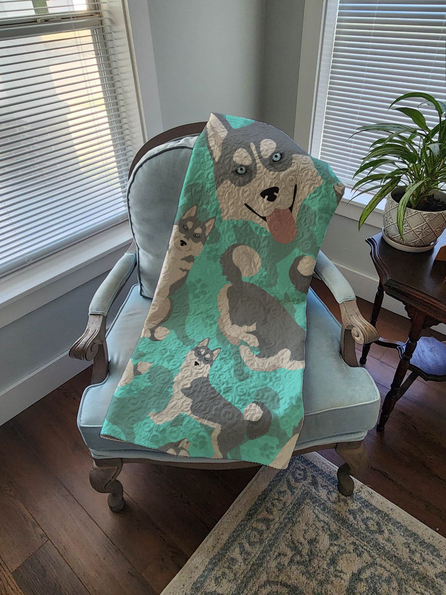 Grey Siberian Husky Quilted Blanket 50x60 Artwork Pattern Quilted Throw Blanket for Bed, Couch, Sofa, Soft and Lightweight