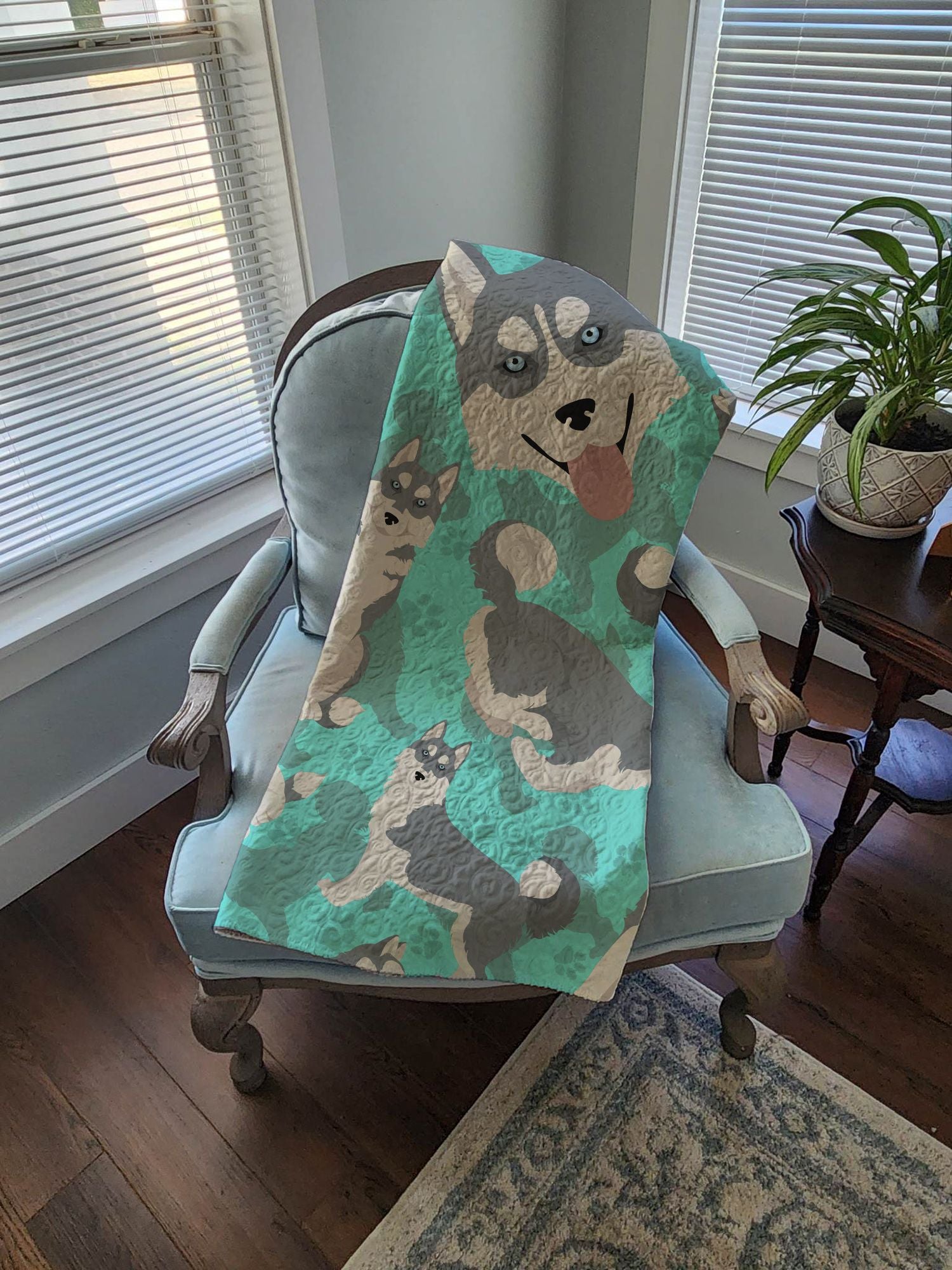 Grey Siberian Husky Quilted Blanket 50x60 Artwork Pattern Quilted Throw Blanket for Bed, Couch, Sofa, Soft and Lightweight