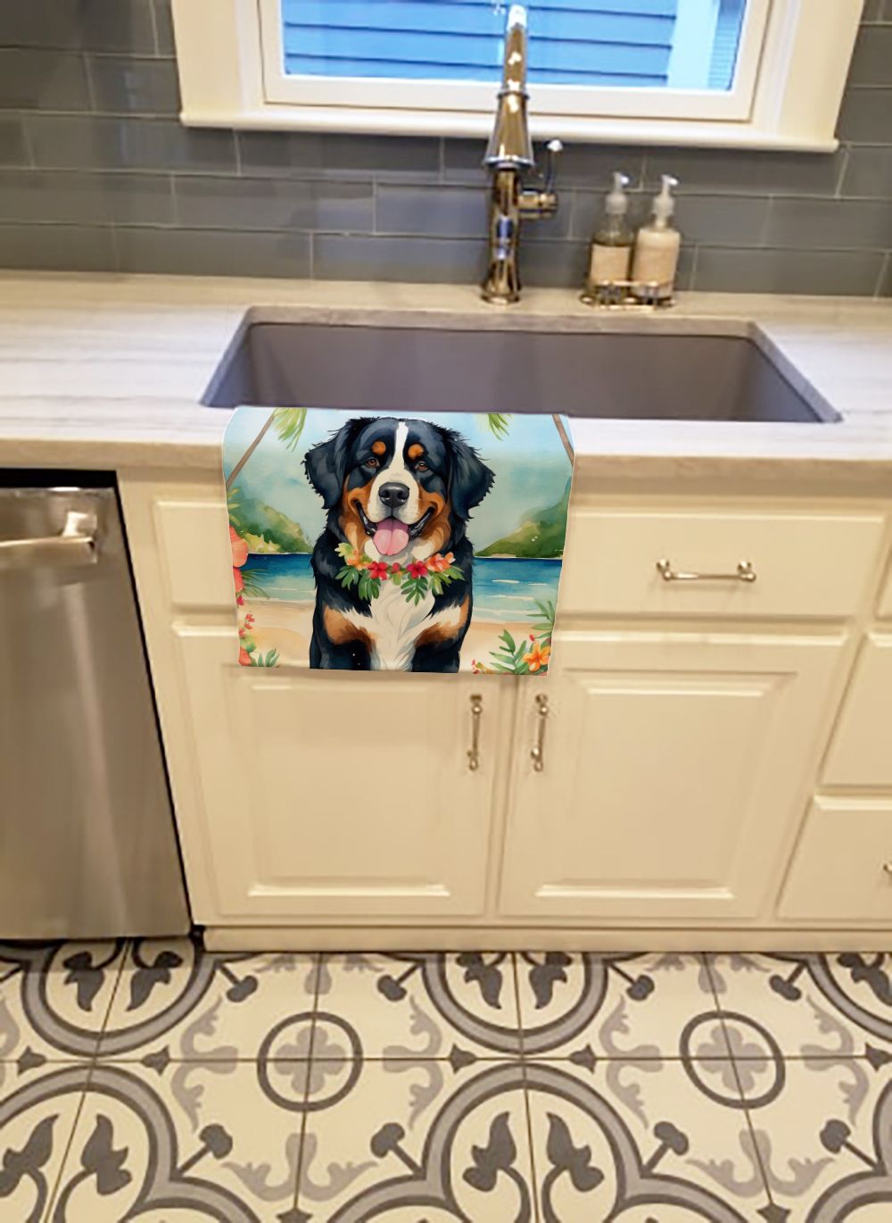Bernese Mountain Dog Luau Kitchen Towel Dish Cloths Guest Hand Towel Decorative Bathroom Towel for Face,Tea, Dishcloth, Kitchen and Bath