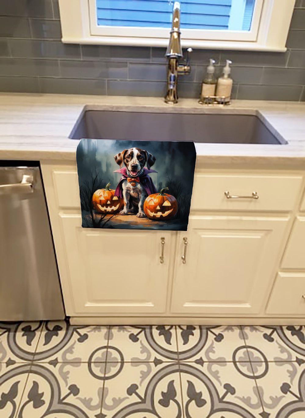 German Shorthaired Pointer Puppy Halloween Kitchen Towel Dish Cloths Guest Hand Towel Decorative Bathroom Towel for Face,Tea, Dishcloth, Kitchen and Bath
