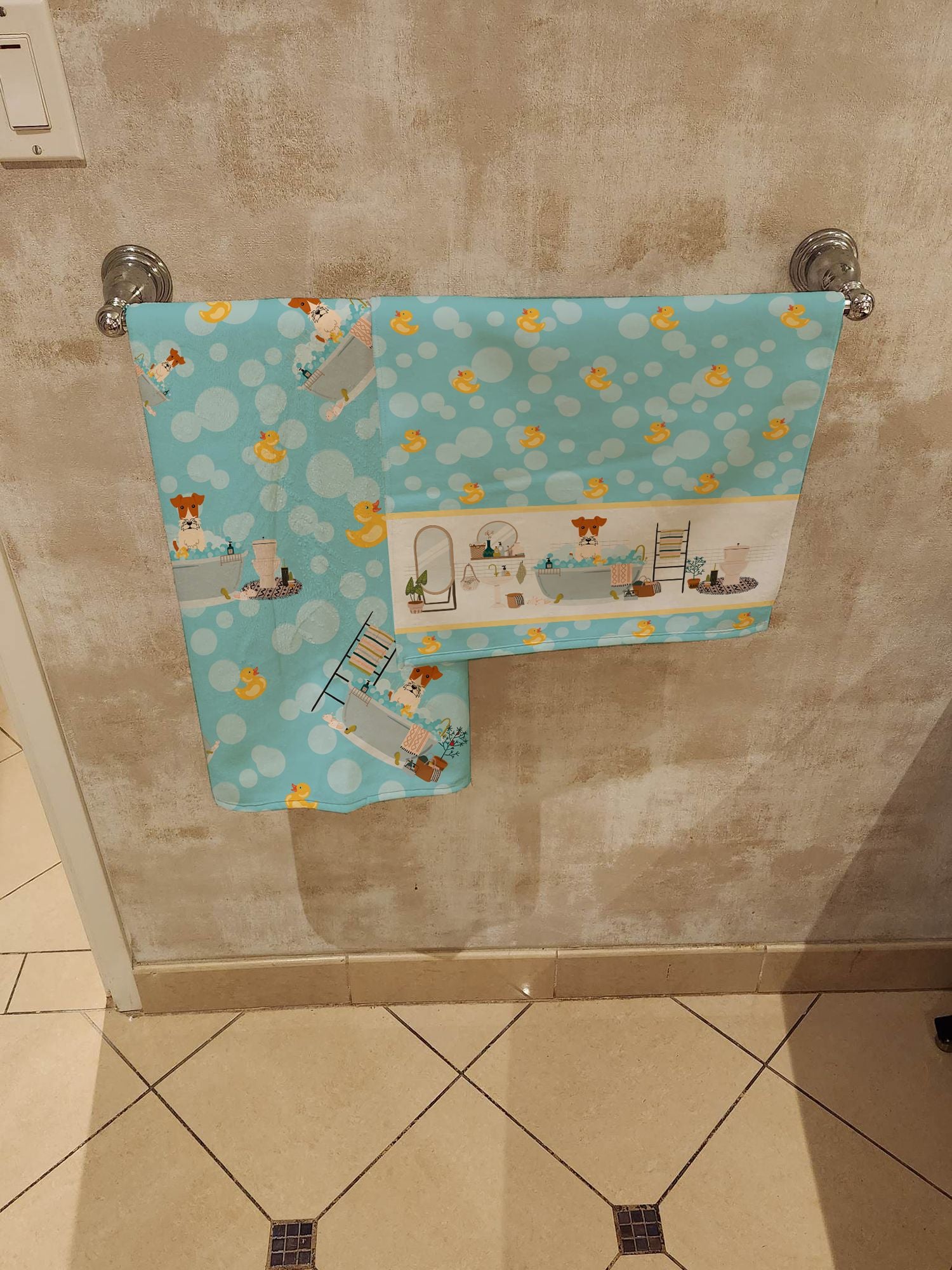 Wire Fox Terrier in Bathtub Bath Towel Large Oversized Plush Fitness Body Towel, Ultra Soft Absorbent Quick Drying, 42"L x 24"W