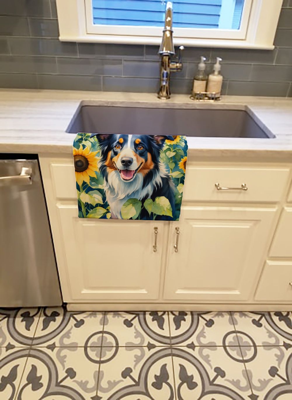 Border Collie in Sunflowers Kitchen Towel Dish Cloths Guest Hand Towel Decorative Bathroom Towel for Face,Tea, Dishcloth, Kitchen and Bath