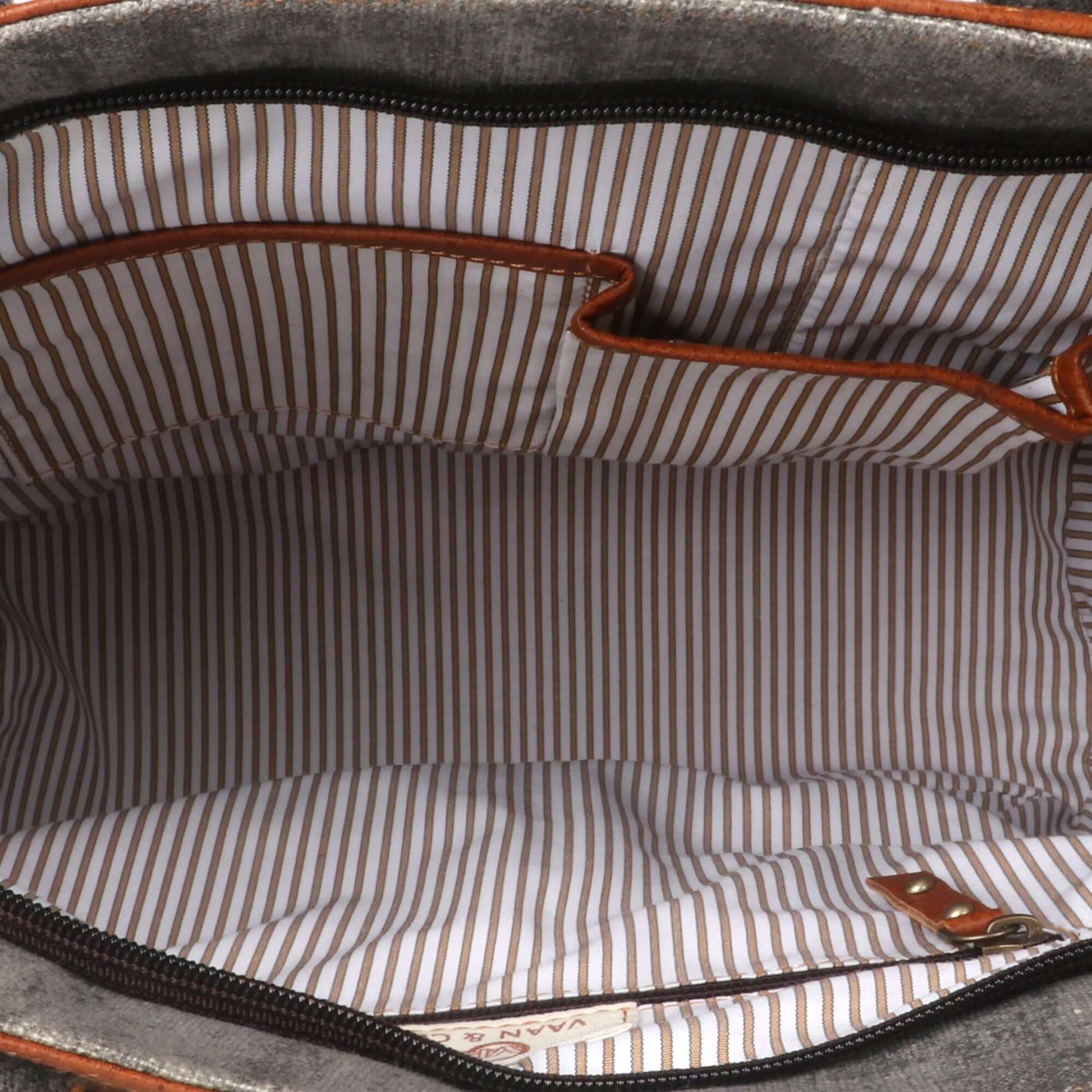 Inde Black Tote