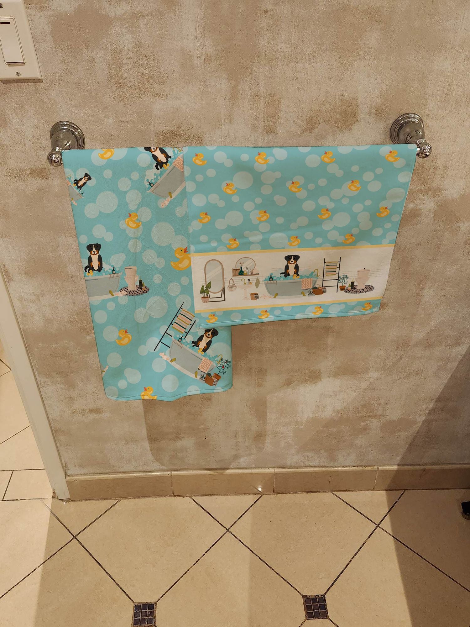 Appenzeller Sennenhund in Bathtub Bath Towel Large Oversized Plush Fitness Body Towel, Ultra Soft Absorbent Quick Drying, 42"L x 24"W