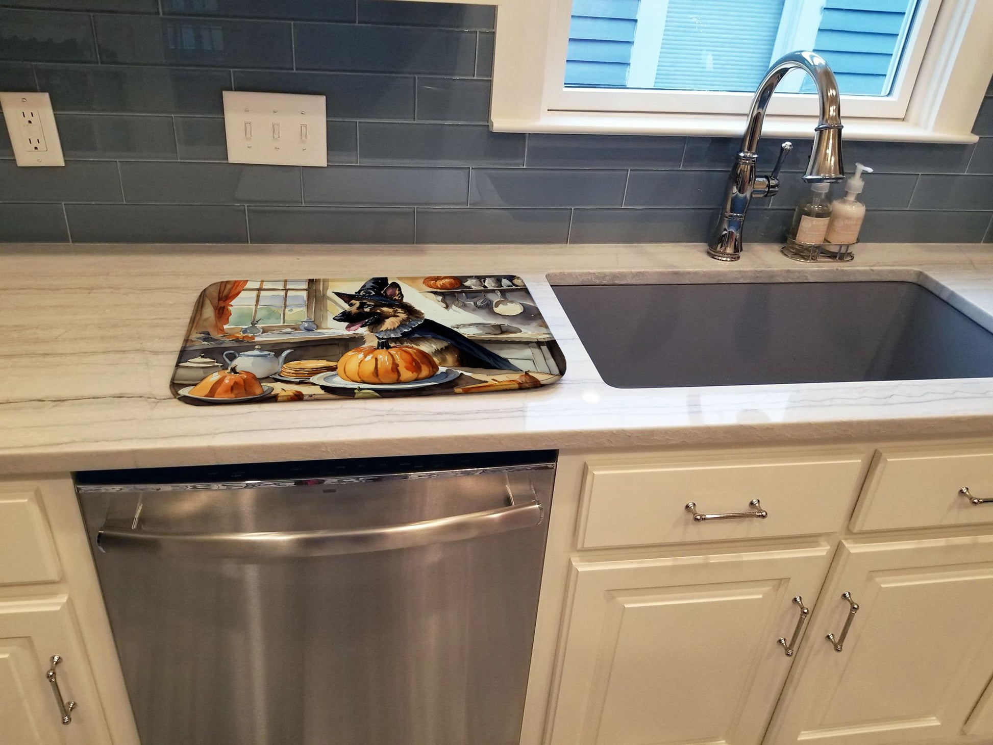 German Shepherd Fall Kitchen Pumpkins Dish Drying Mat Absorbent Dish Drying Mat Pad for Kitchen Counter Dish Drainer Mat for Countertop, 14 x 21", Multicolor