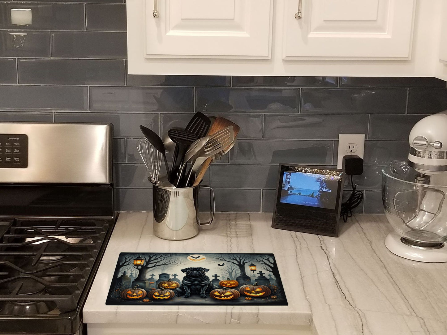 NEW Black Pug Spooky Halloween Glass Cutting Board Decorative Tempered Glass Kitchen Cutting and Serving Board Large Size Chopping Board