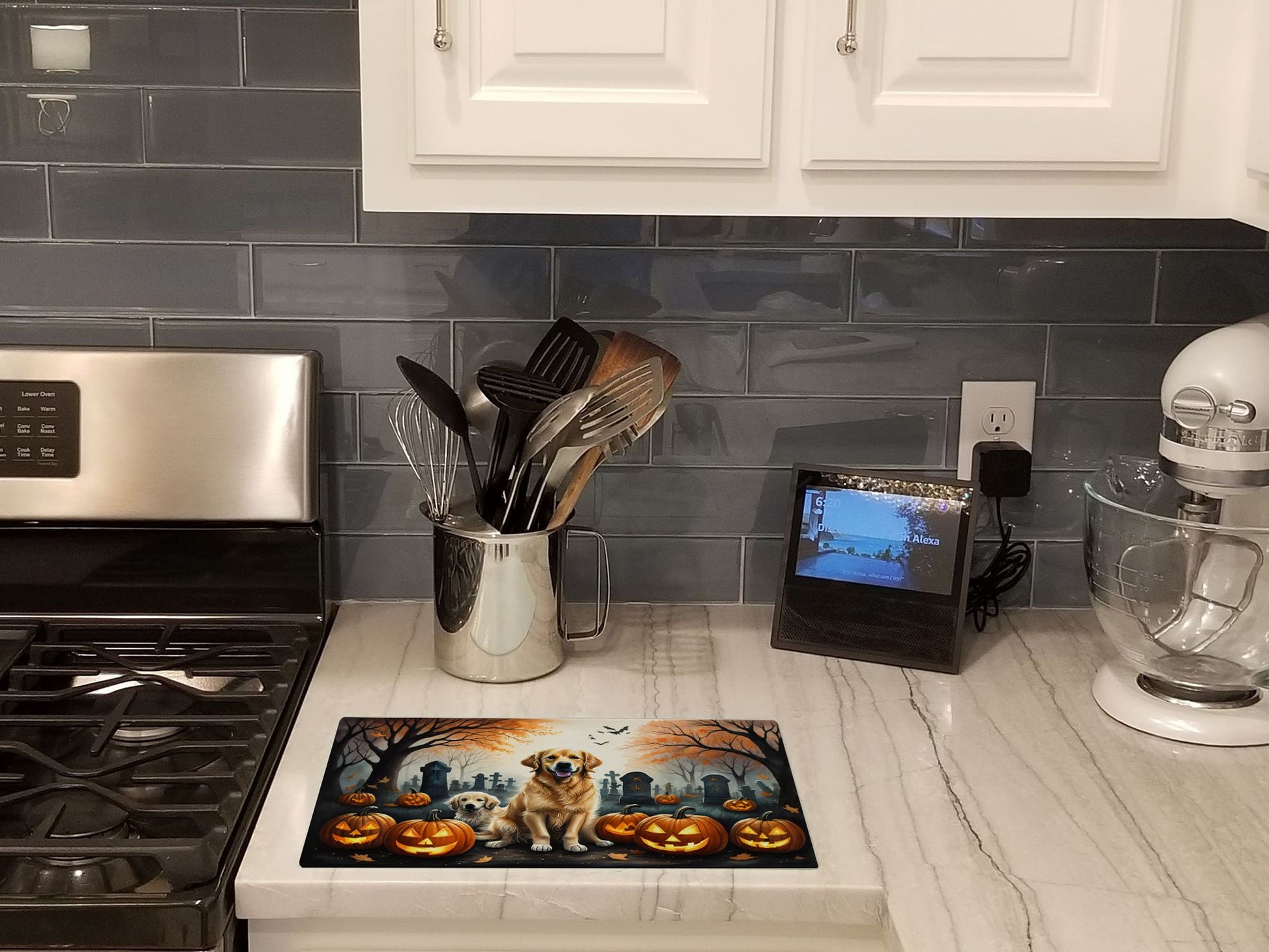 NEW Golden Retriever Spooky Halloween Glass Cutting Board Decorative Tempered Glass Kitchen Cutting and Serving Board Large Size Chopping Board