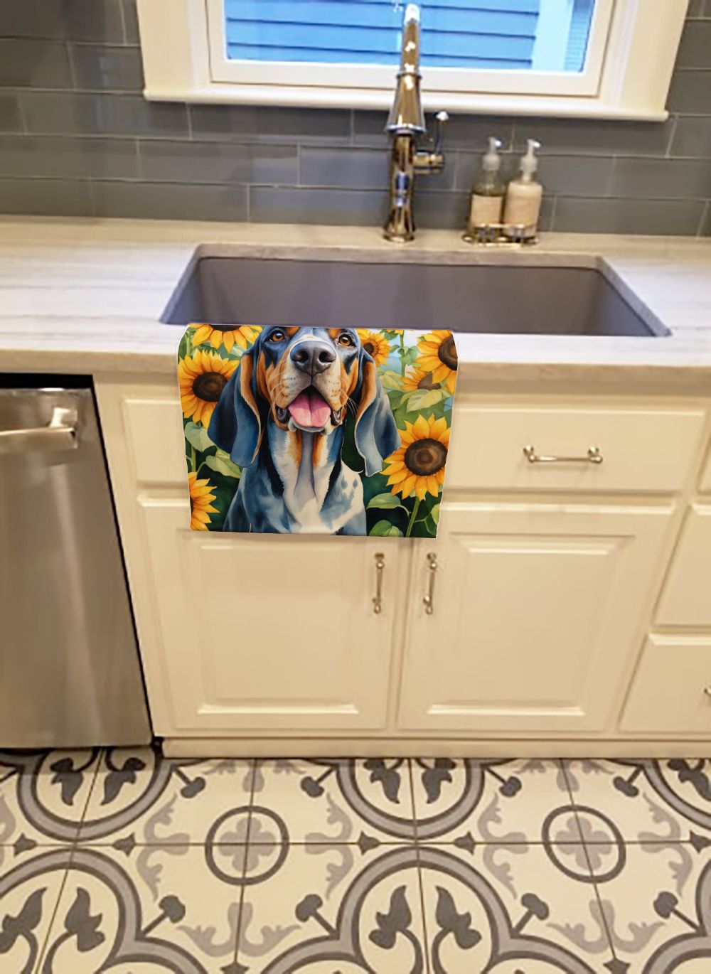 American English Coonhound in Sunflowers Kitchen Towel Dish Cloths Guest Hand Towel Decorative Bathroom Towel for Face,Tea, Dishcloth, Kitchen and Bath