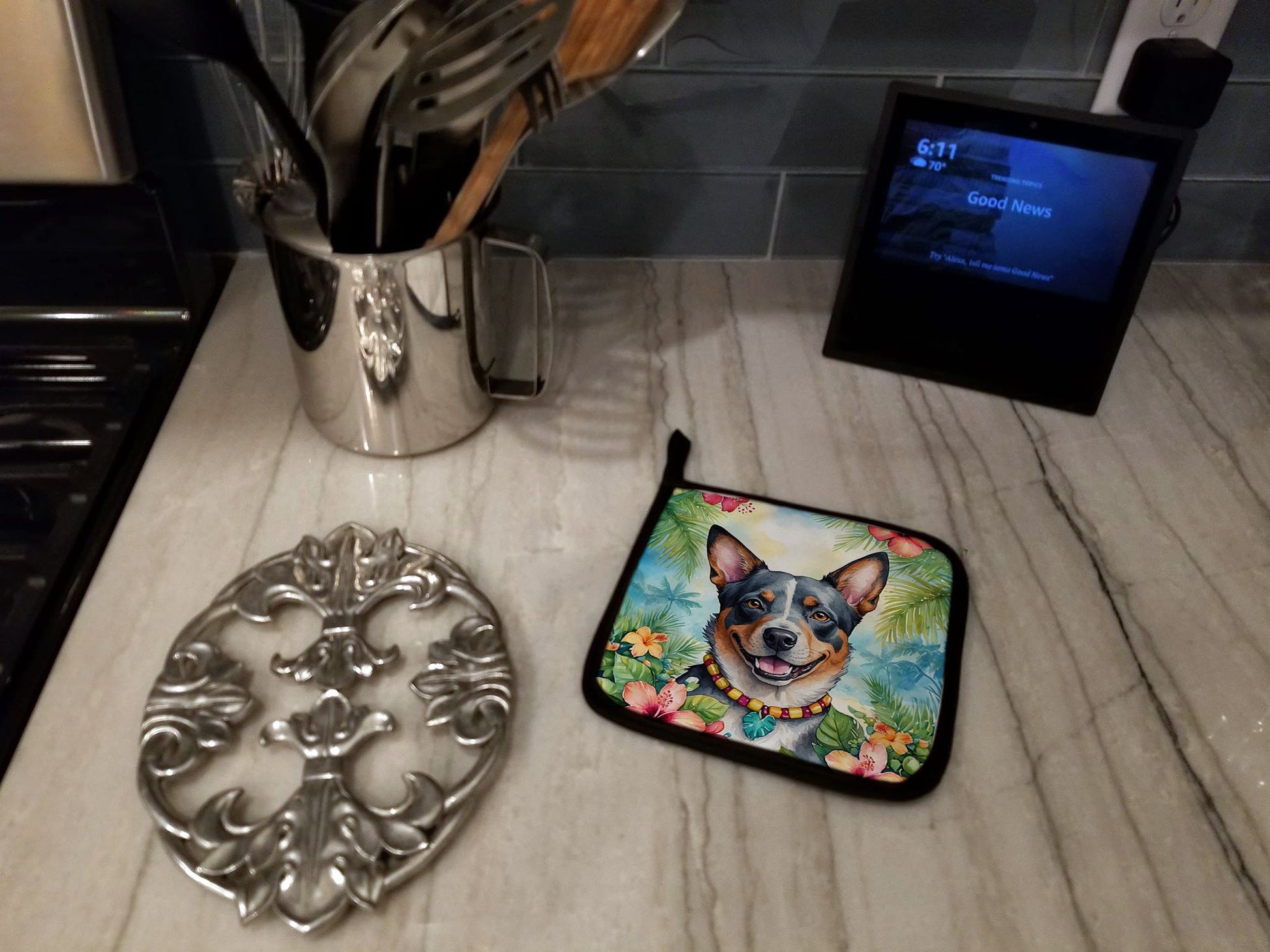Australian Cattle Dog Luau Pair of Pot Holders Kitchen Heat Resistant Pot Holders Sets Oven Hot Pads for Cooking Baking BBQ, 7 1/2 x 7 1/2