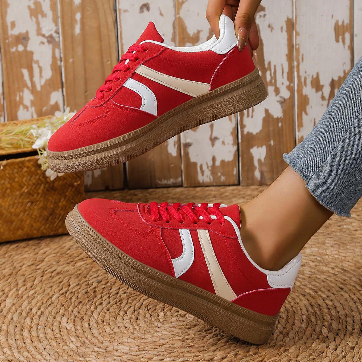 Contrast Round Toe Platform Sneakers