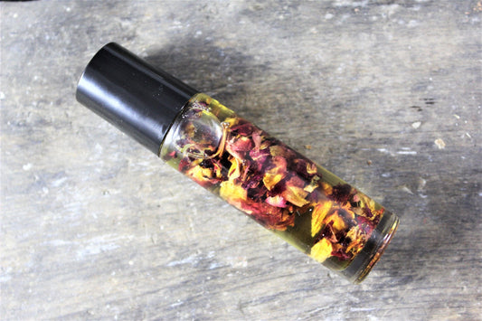 Organic Perfume Oil / Organic Essential Oil Blend / Organic Essential