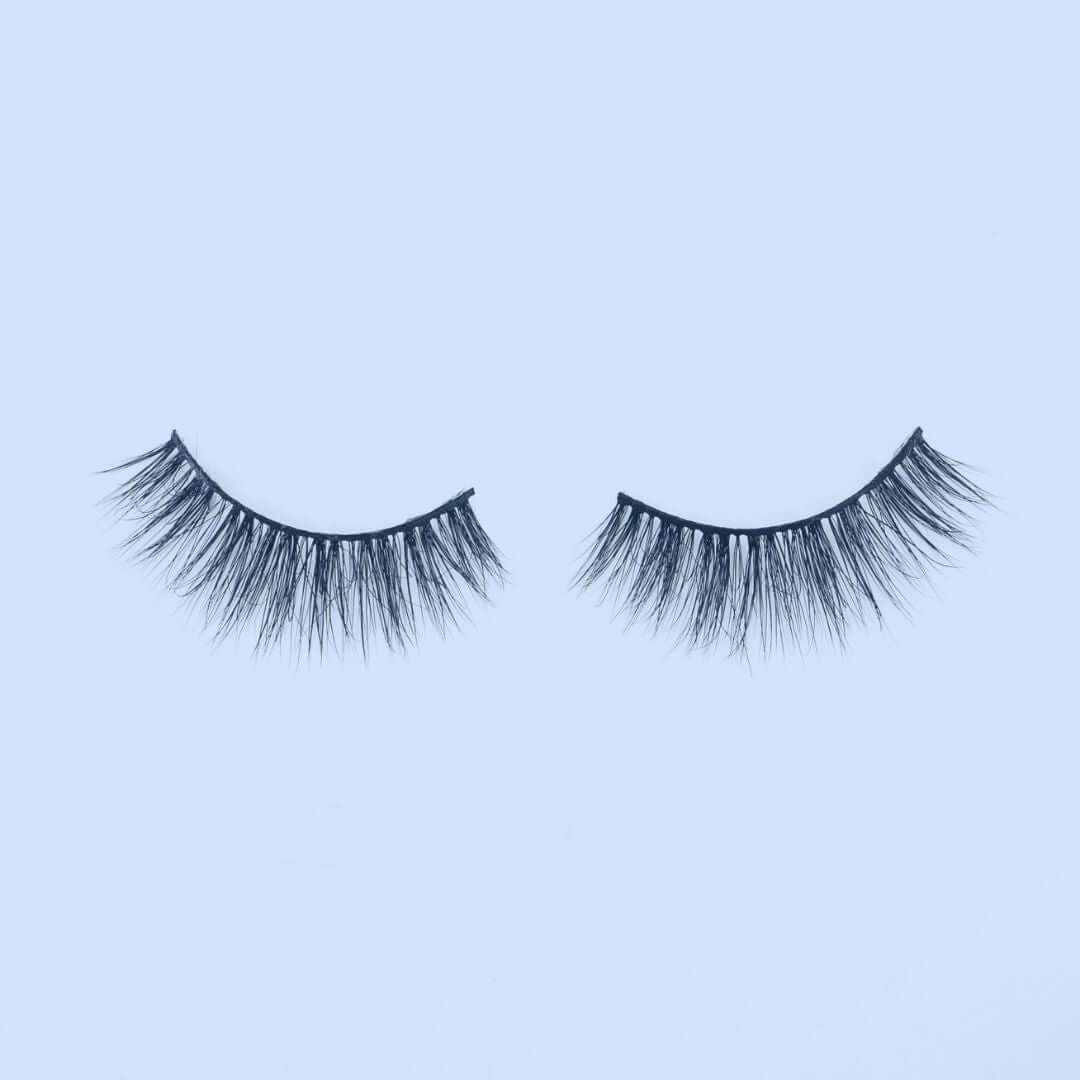 Shanghai 3D Mink LashesThese lashes are 100% Mink And 100% Hand Crafted. Created With Double and Triple Layered Hair: 3D Mink Style: Shanghai Color: Natural Color Strip Lash Reusable (Suggested use 20-25 wears)